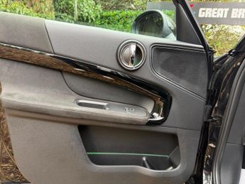 MINI Countryman 1.5 7.6kWh Cooper SE Exclusive Auto ALL4 Euro 6 (s/s) 5dr