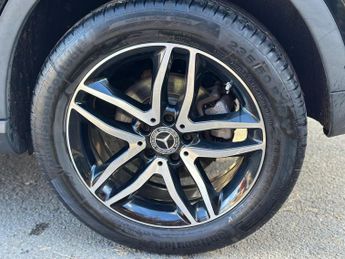 Mercedes-Benz GLA 1.6 GLA180 Urban Edition 7G-DCT Euro 6 (s/s) 5dr