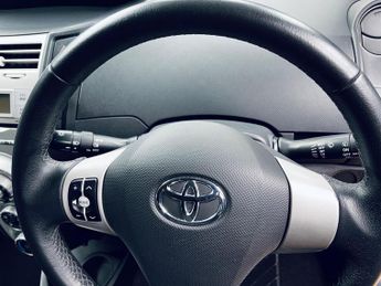 Toyota Yaris 1.4 D-4D TR Multimode 5dr