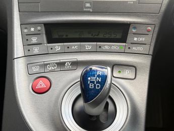 Toyota Prius 1.8 VVT-h CVT Euro 5 (s/s) 5dr