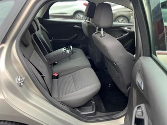 Ford Focus 1.6 Titanium Powershift Euro 6 5dr