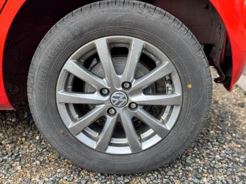 Volkswagen up! 1.0 High up! Hatchback 5dr Petrol ASG Euro 5 (75 ps)