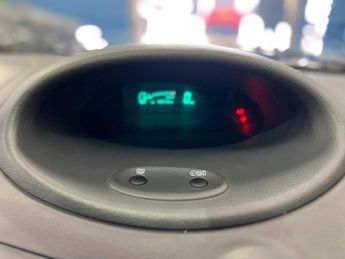 Toyota Yaris 1.0 VVT-i 16v GLS 5dr