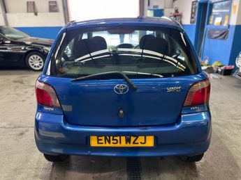 Toyota Yaris 1.0 VVT-i 16v GLS 5dr