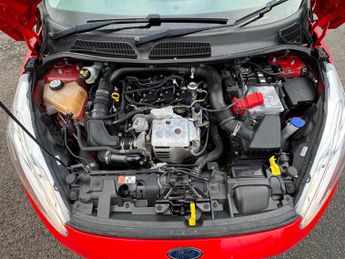 Ford Fiesta 1.0T EcoBoost Zetec Euro 5 (s/s) 5dr