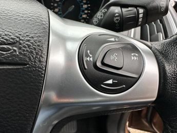 Ford Focus 1.6 Zetec Powershift Euro 5 5dr