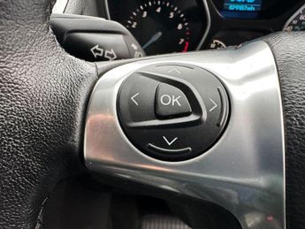 Ford Focus 1.6 Zetec Powershift Euro 5 5dr