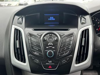 Ford Focus 1.6 Zetec Powershift Euro 5 5dr