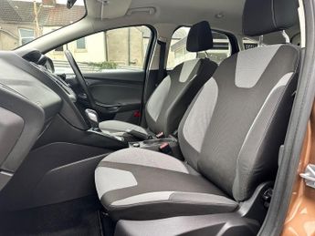 Ford Focus 1.6 Zetec Powershift Euro 5 5dr