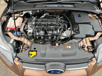 Ford Focus 1.6 Zetec Powershift Euro 5 5dr
