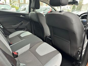 Ford Focus 1.6 Zetec Powershift Euro 5 5dr