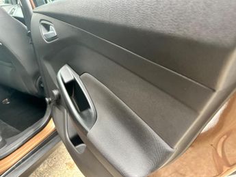Ford Focus 1.6 Zetec Powershift Euro 5 5dr