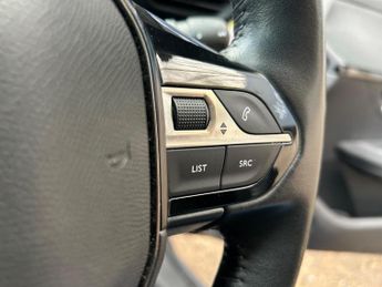 Peugeot E-208 50kWh Active Hatchback 5dr Electric Auto (136 ps)