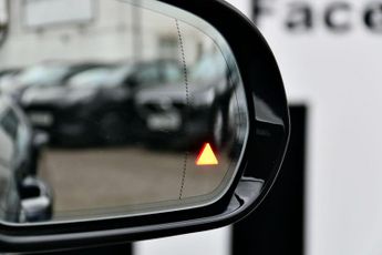 Mercedes-Benz E Class 2.0 E300de 13.5kWh AMG Line G-Tronic+ Euro 6 (s/s) 5dr