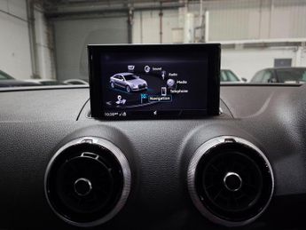 Audi A3 1.5 TFSI CoD S line S Tronic Euro 6 (s/s) 4dr