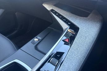 Peugeot E-3008 73kWh GT Auto 5dr
