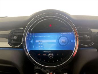 MINI Electric Hatch Cooper SE 32.6kWh Level 1 Hatchback 3dr Electric Auto (184 ps)