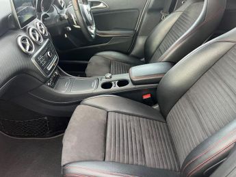 Mercedes-Benz A Class 1.5 A180d AMG Line (Premium) Hatchback 5dr Diesel 7G-DCT Euro 6 