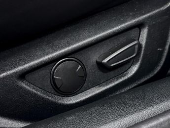 Ford Mustang Mustang Mach 1 Fastback 5.0L V8 RWD 10 Speed Automatic