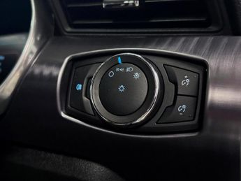 Ford Mustang Mustang Mach 1 Fastback 5.0L V8 RWD 10 Speed Automatic