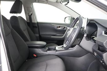 Toyota RAV4 2.5 VVT-h Design CVT 4WD Euro 6 (s/s) 5dr