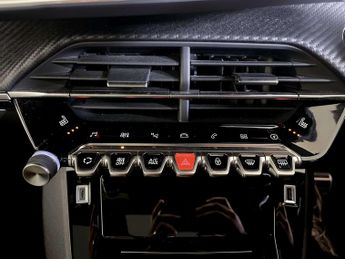 Peugeot E-2008 50kWh GT SUV 5dr Electric Auto (136 ps)