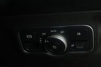 Mercedes-Benz GLB 1.3 GLB200 AMG Line 7G-DCT Euro 6 (s/s) 5dr