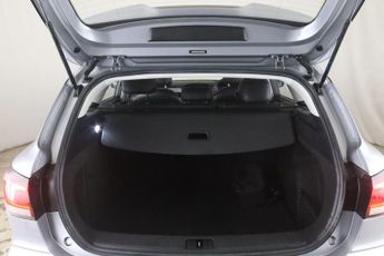 MG MG5 52.5kWh Exclusive Auto 5dr