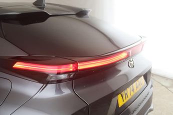 Toyota C-HR 2.0 VVT 13.6kWh Design CVT Euro 6 (s/s) 5dr