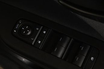 Toyota C-HR 2.0 VVT 13.6kWh Design CVT Euro 6 (s/s) 5dr