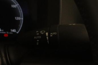 Toyota C-HR 2.0 VVT 13.6kWh Design CVT Euro 6 (s/s) 5dr