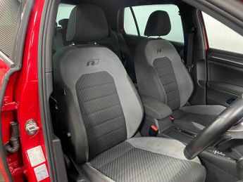 Volkswagen Golf 1.5 TSI EVO R-Line DSG Euro 6 (s/s) 5dr