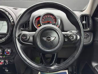 MINI Countryman 2.0 Cooper D Auto ALL4 Euro 6 (s/s) 5dr