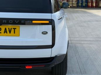 Land Rover Range Rover 3.0 D300 MHEV SE Auto 4WD Euro 6 (s/s) 5dr