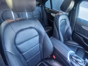Mercedes-Benz C Class 2.1 C220 BlueTEC AMG Line (Premium) G-Tronic+ Euro 6 (s/s) 4dr