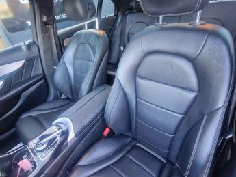 Mercedes-Benz C Class 2.1 C220 BlueTEC AMG Line (Premium) G-Tronic+ Euro 6 (s/s) 4dr