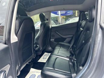 Tesla Model Y (Dual Motor) Long Range Auto 4WDE 5dr