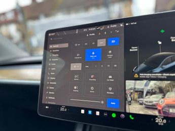 Tesla Model Y (Dual Motor) Long Range Auto 4WDE 5dr