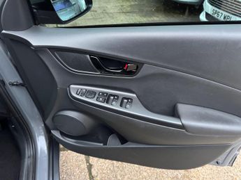 Hyundai KONA 1.6 h-GDi Premium SE DCT Euro 6 (s/s) 5dr