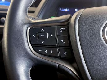 Lexus UX 300e 54.3kWh SUV 5dr Electric Auto (204 ps)