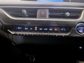 Lexus UX 300e 54.3kWh SUV 5dr Electric Auto (204 ps)