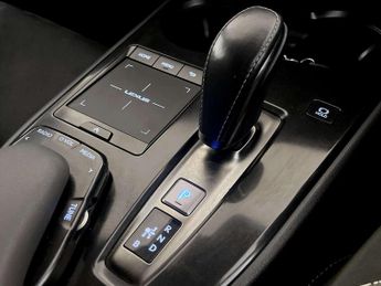 Lexus UX 300e 54.3kWh SUV 5dr Electric Auto (204 ps)