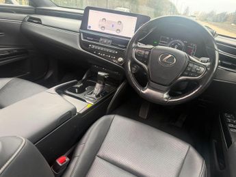 Lexus ES 2.5 300h Premium Edition Saloon 4dr Petrol Hybrid E-CVT Euro 6 (