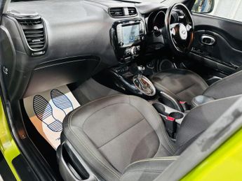 Kia Soul 1.6 CRDi Connect Plus Auto Euro 5 5dr