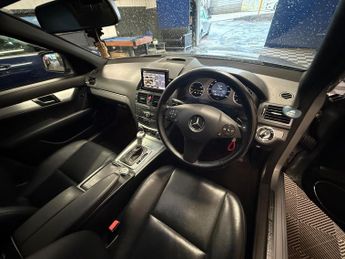 Mercedes-Benz C Class 3.0 C320 CDI V6 Sport Saloon 4dr Diesel G-Tronic Euro 4 (224 ps)