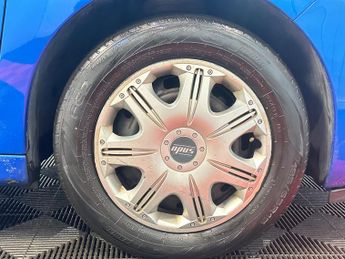 Peugeot 207 1.4 m:play 5dr