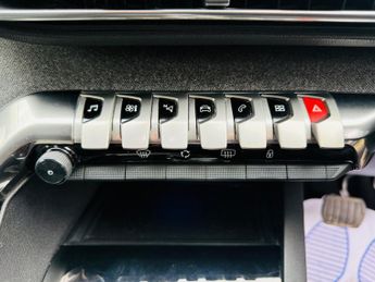 Peugeot 3008 1.2 PureTech Allure EAT Euro 6 (s/s) 5dr