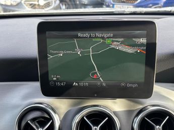 Mercedes-Benz GLA 2.1 GLA220d AMG Line (Premium Plus) 7G-DCT 4MATIC Euro 6 (s/s) 5