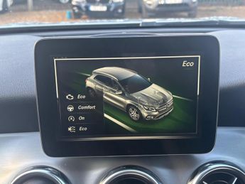 Mercedes-Benz GLA 2.1 GLA220d AMG Line (Premium Plus) 7G-DCT 4MATIC Euro 6 (s/s) 5