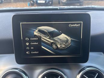 Mercedes-Benz GLA 2.1 GLA220d AMG Line (Premium Plus) 7G-DCT 4MATIC Euro 6 (s/s) 5